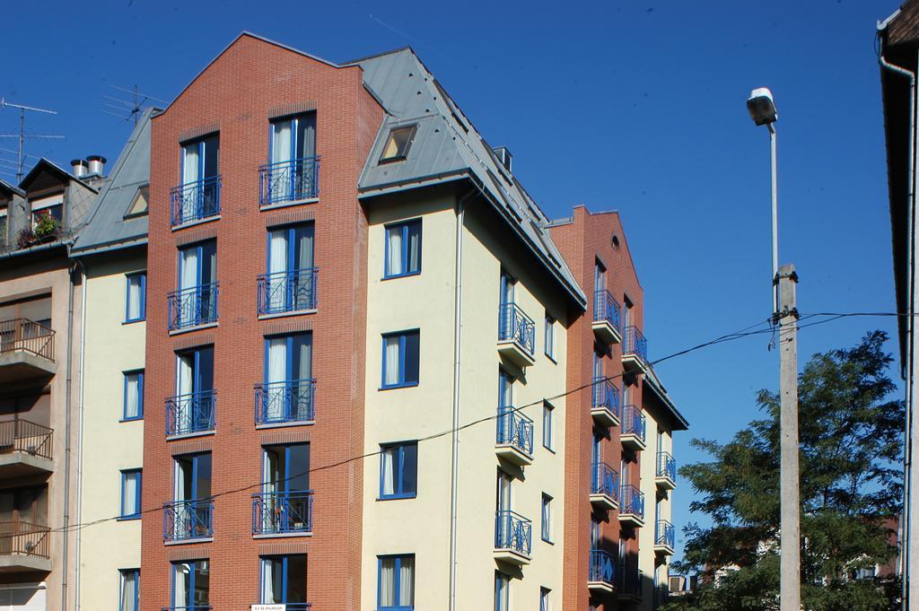 Hotel Veritas Budapest Exterior foto