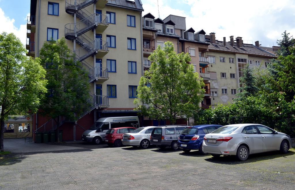 Hotel Veritas Budapest Exterior foto