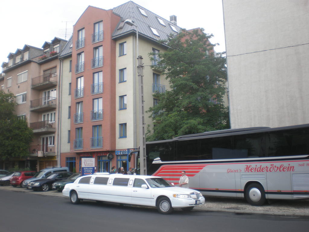 Hotel Veritas Budapest Exterior foto